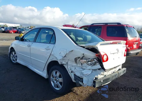 2005 Toyota Corolla S z USA, uszkodzony, nr VIN 1NXBR32E75Z365960